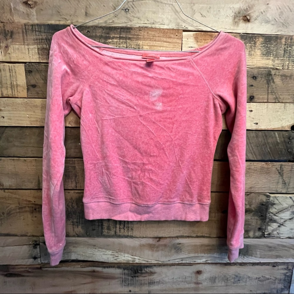 Express velvety crop top